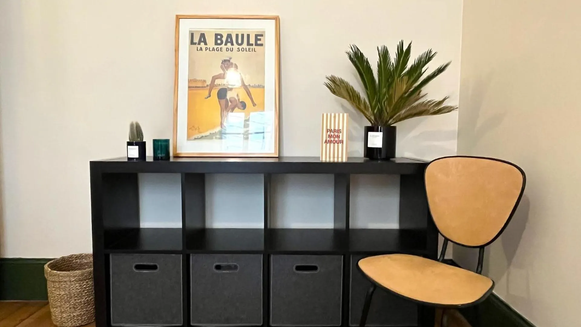Breteuil Apartment